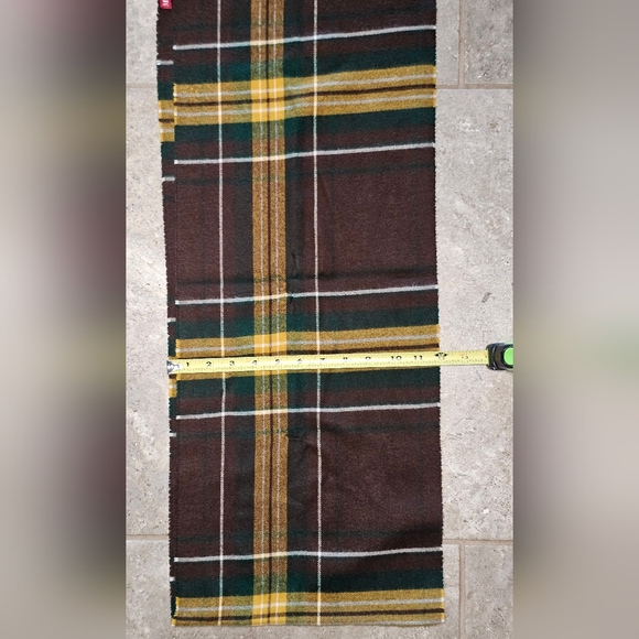 [MERONA] Brown, Yellow, Green & White Plaid Pattern Acrylic Scarf - Picture 8 of 13